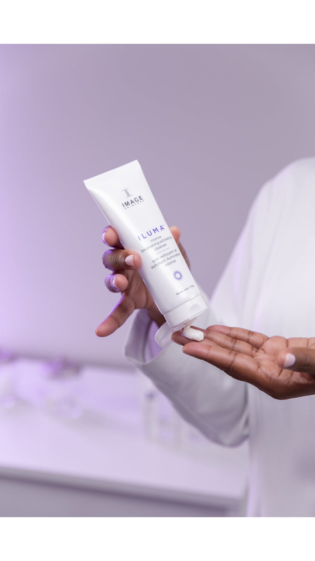 Iluma Intense Brightening Exfoliating Cleanser