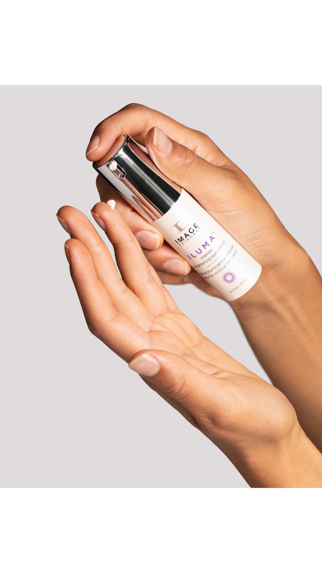 Iluma Intense Brightening Creme