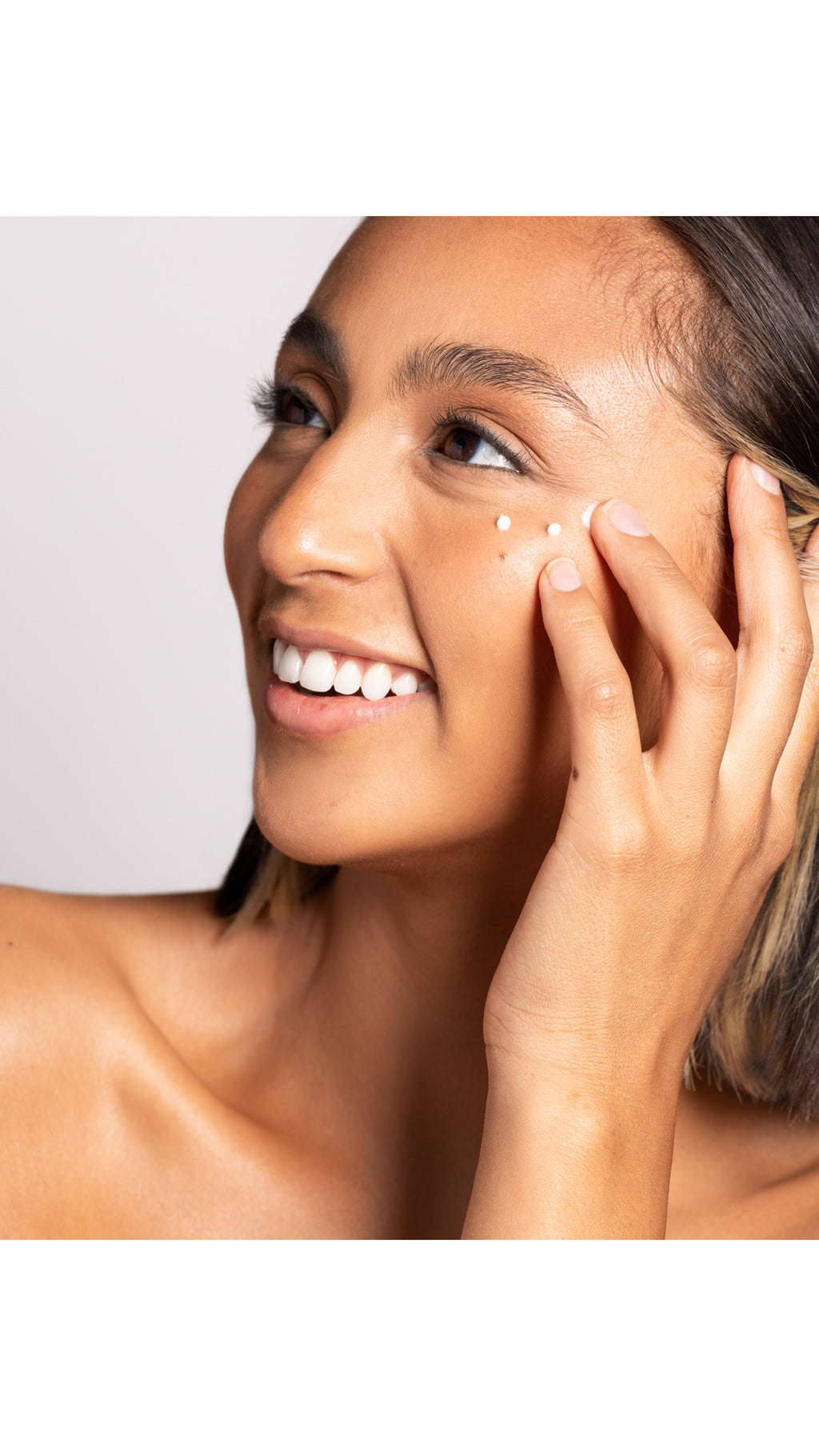 Iluma Intense Brightening Creme